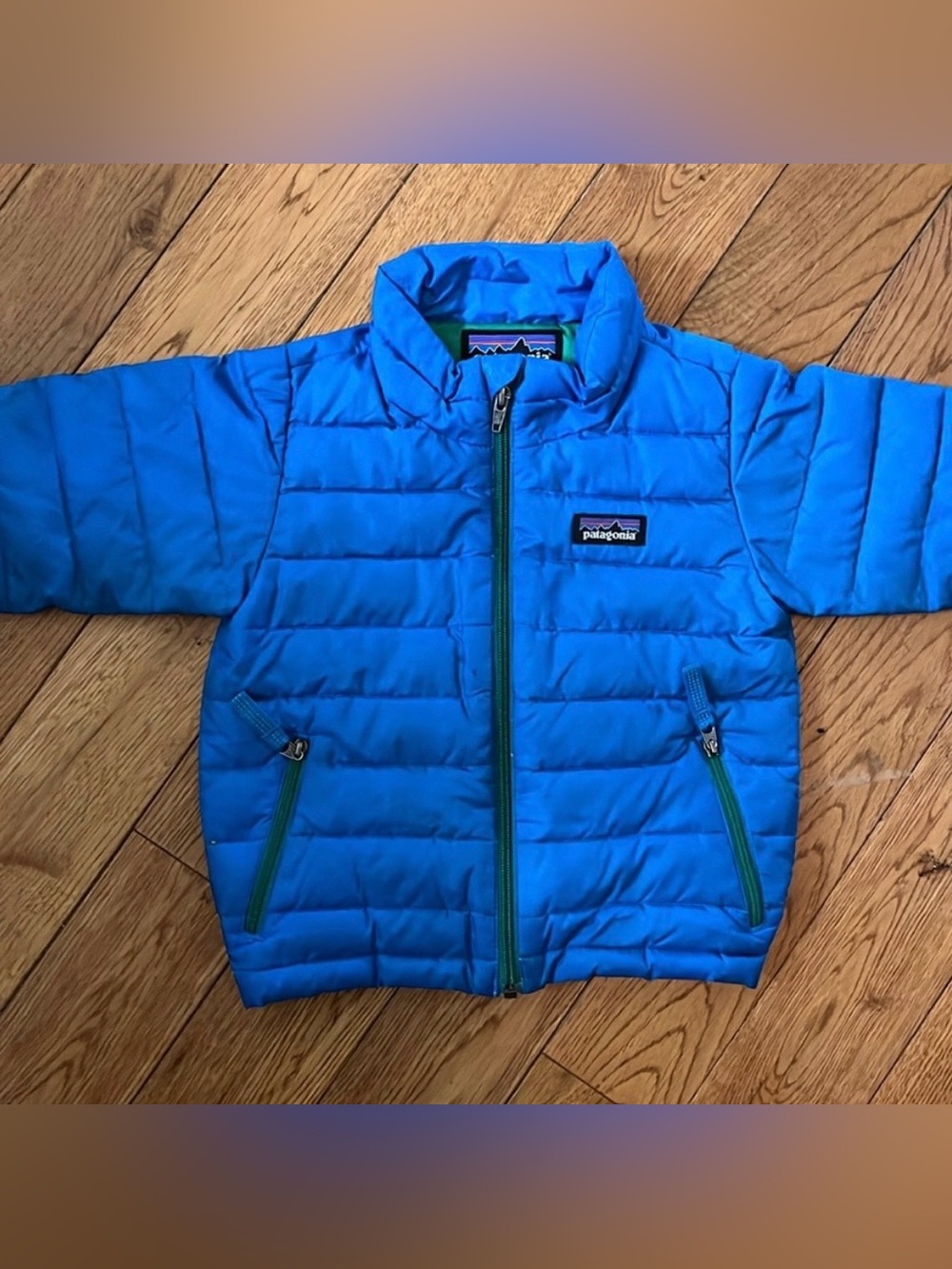 Patagonia 12 months puffer jacket